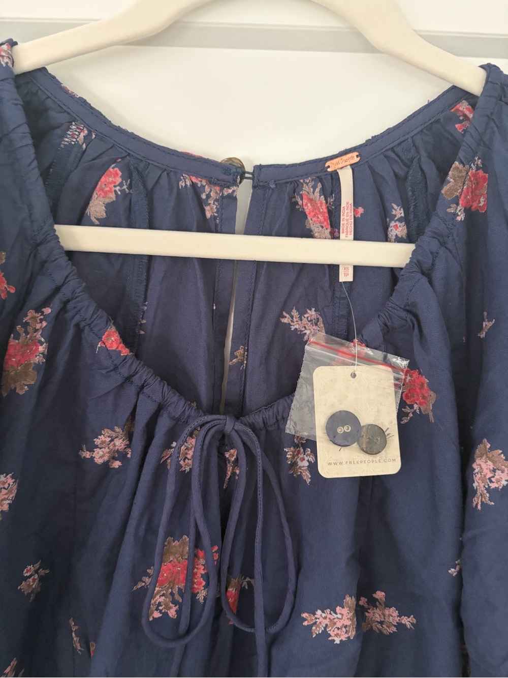 Free People Bop Around Navy/Floral Jumpsuit NWT - Picture 2 of 16